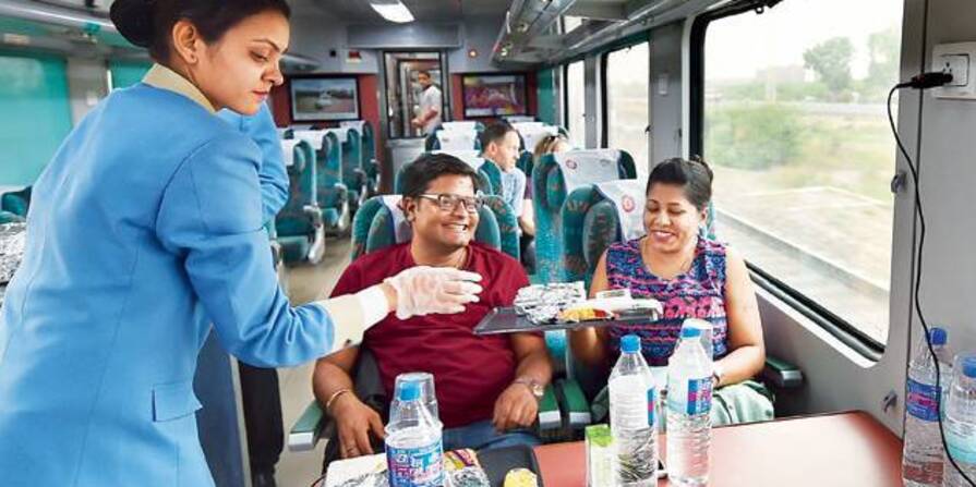 Indian Railways: రైళ్లలో ఆ సేవలు షురూ