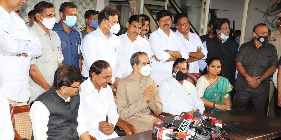 Kcr Uddhav 1