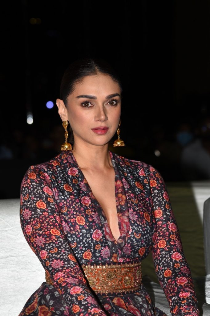 Aditi Rao Hydari (42)
