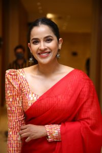 Komalee Prasad (1)