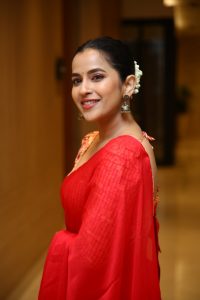 Komalee Prasad (40)
