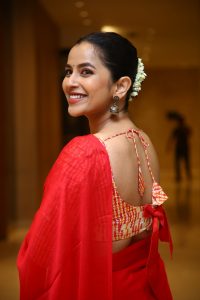 Komalee Prasad (58)