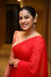 Komalee Prasad (64)