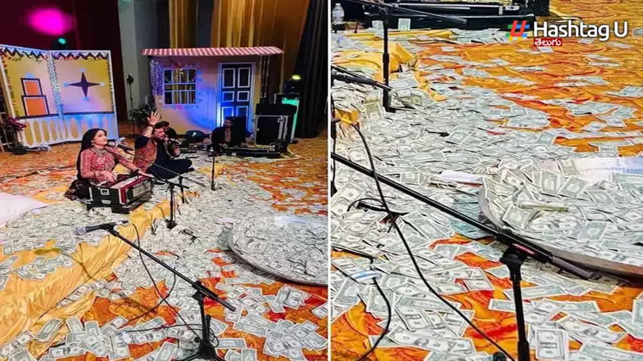 Gujarati Singer1