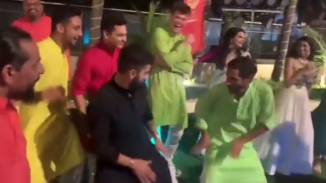 Virat Kohli Dance:’ ఊ అంటావా కోహ్లీ.. ఉఊ అంటావా కోహ్లీ’ .. విరాట్ డ్యాన్స్ వీడియో వైరల్!!
