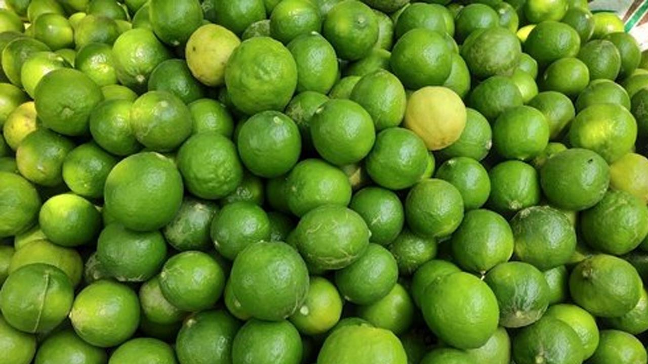 Lemon Rates : నిమ్మకాయల రేటు ఇంతలా పెరగడానికి అదే కారణమా?