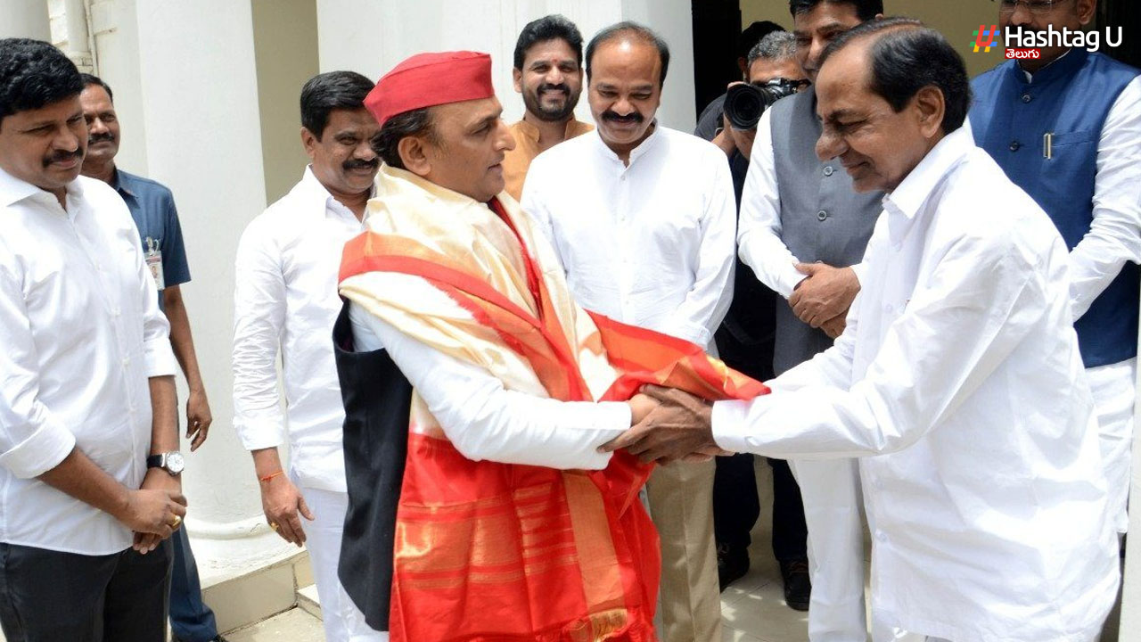 CM KCR: అఖిలేష్ యాదవ్‌తో కేసీఆర్ భేటీ!