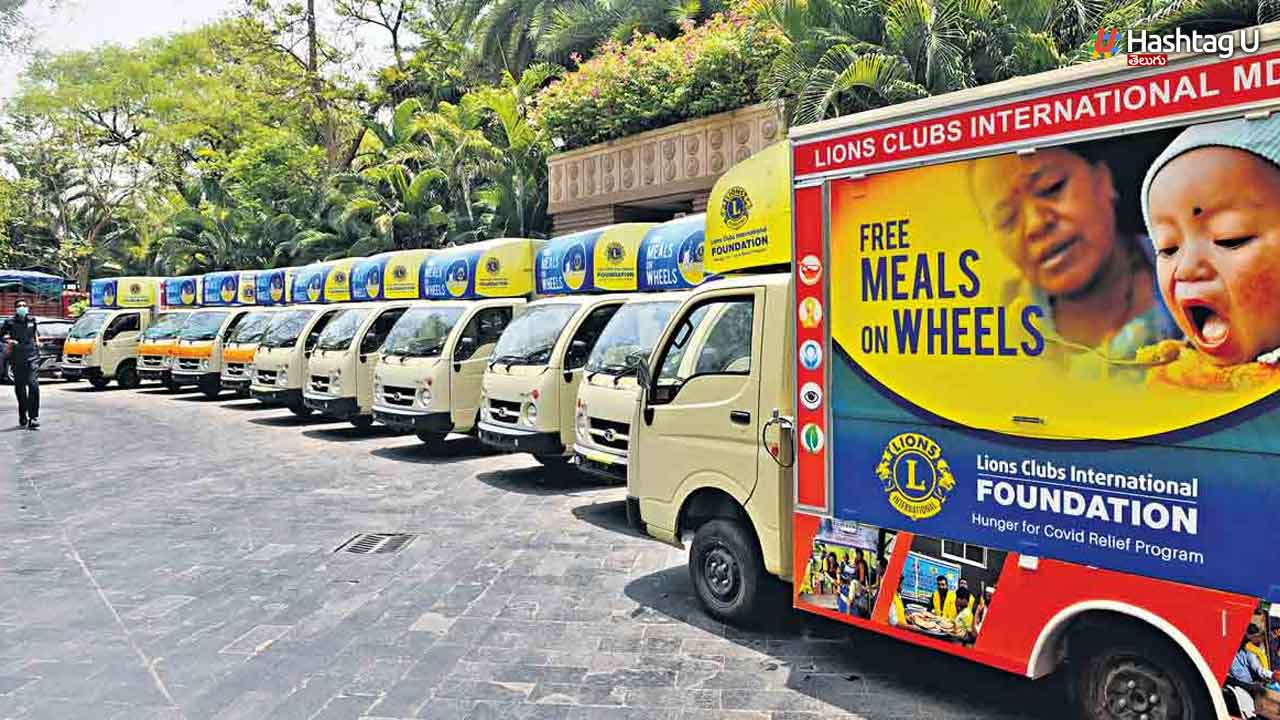 Food Trucks: ఫ్రీ మీల్స్ ఆన్ వీల్స్!