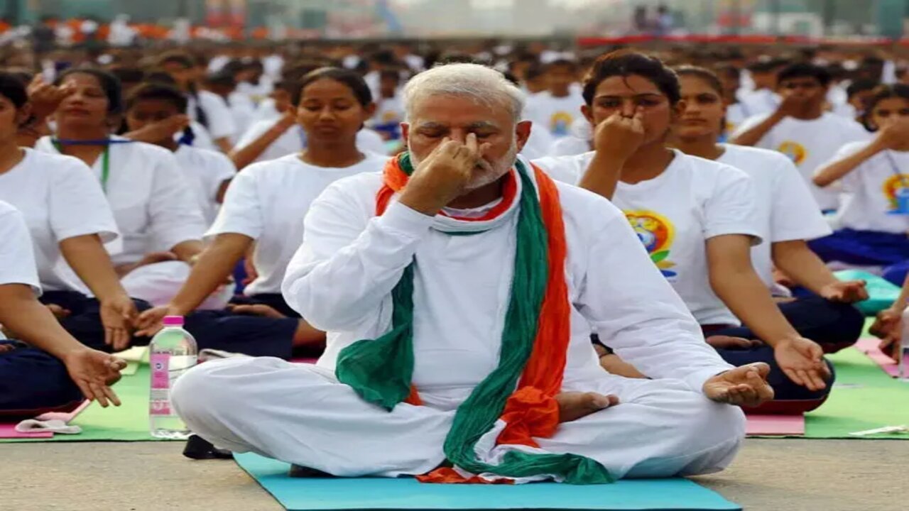 International Yoga Day  :  మైసూర్ యోగా కార్యక్రమంలో ప్రధాని మోదీ…!!