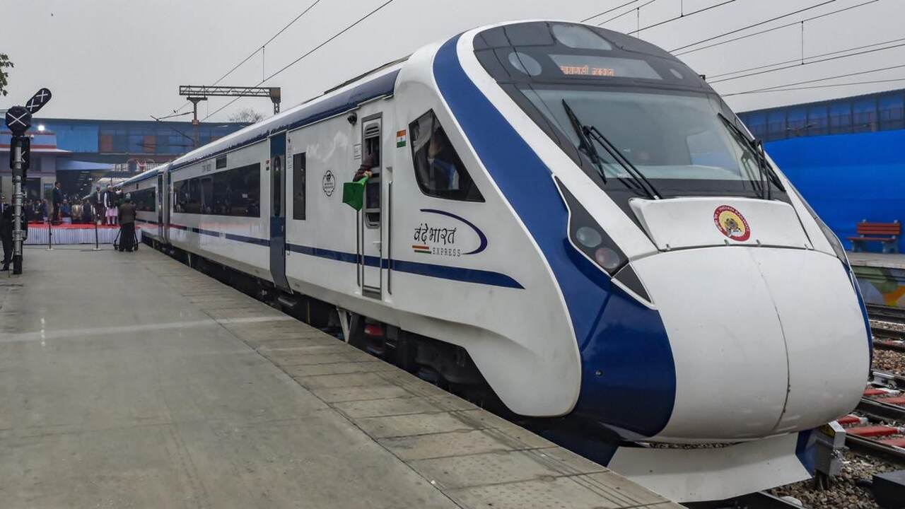 Vande Bharat Express: సికింద్రాబాద్-తిరుపతి మధ్య వందే భారత్ ఎక్స్‌ప్రెస్.. ఏప్రిల్ 8న ప్రారంభం..?