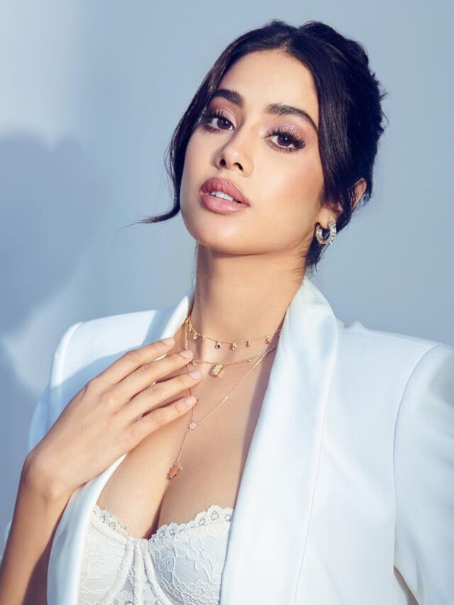 Janhvi Kapoor raises the standard for fashion too high with her sexy looks