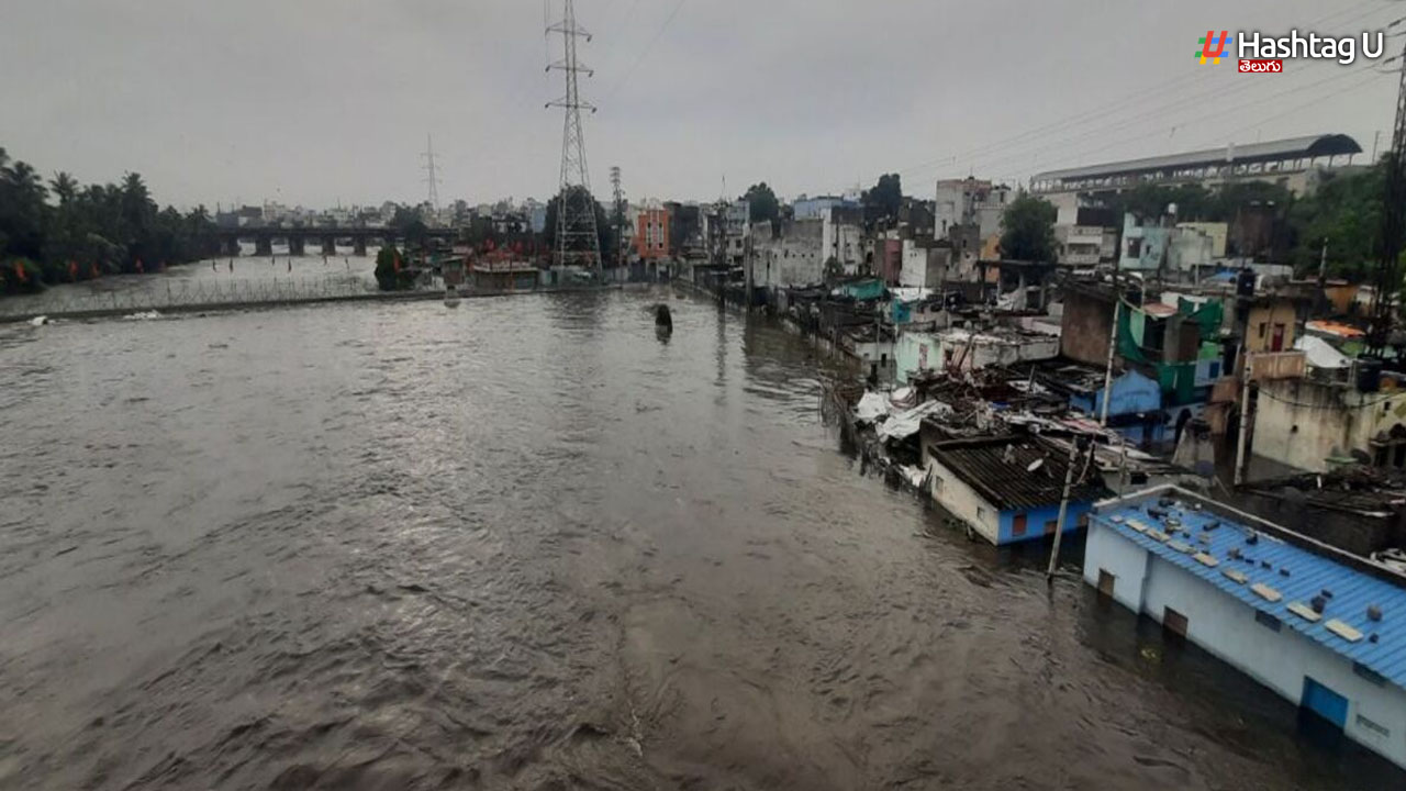 Telangana Floods : వ‌ర‌ద‌ల‌పై ఢిల్లీ నుంచి కేసీఆర్  ఆప‌రేష‌న్‌
