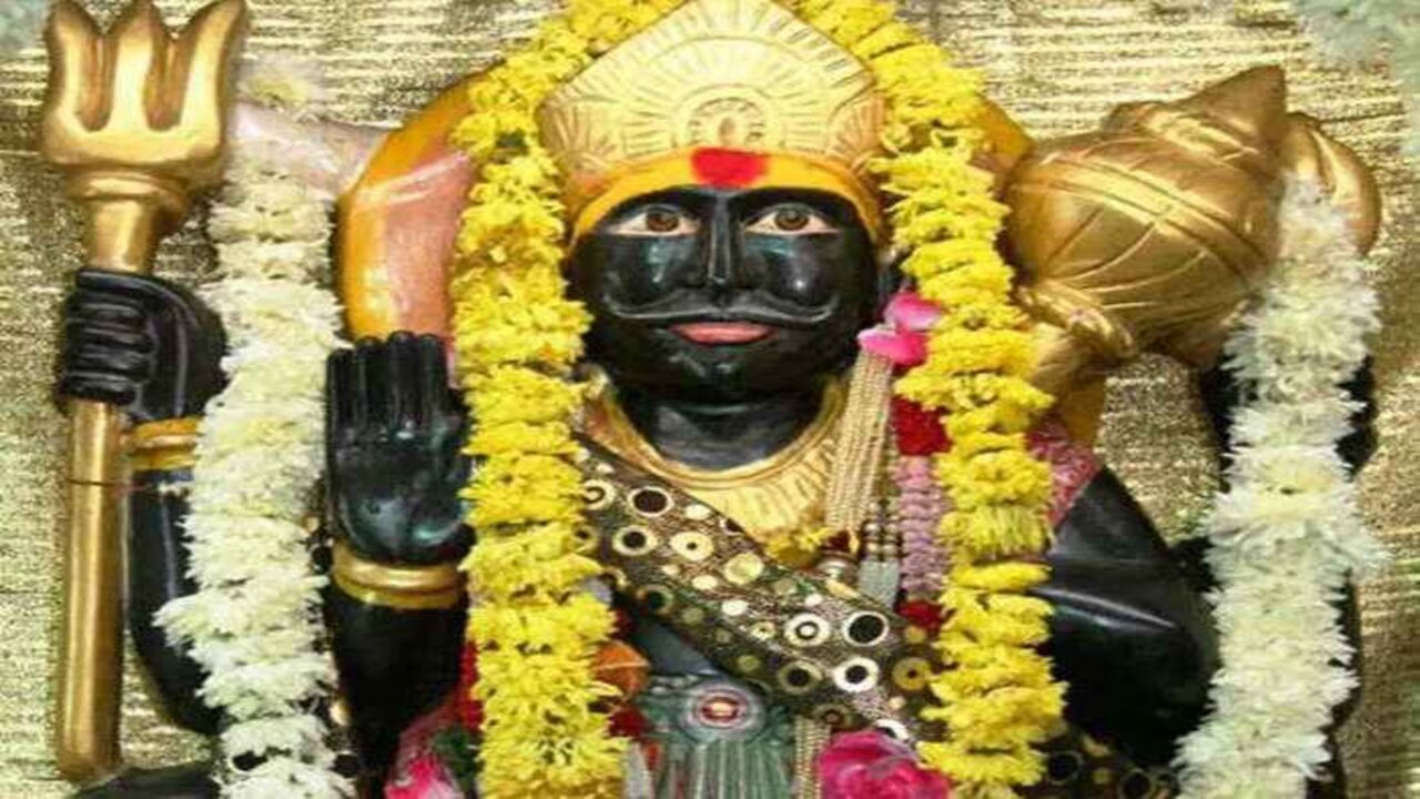 Worship Hanuman: ఈ దేవుడిని పూజిస్తే శని దేవుడు మిమ్మల్ని చల్లగా చూస్తాడు?