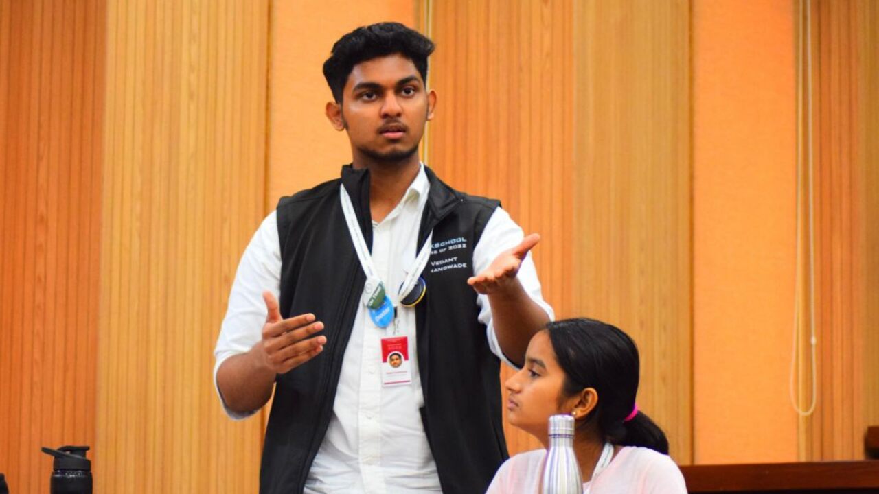 Hyd Student: హైదరాబాద్‌‌ కుర్రాడికి రూ.1.30 కోట్ల స్కాలర్‌షిప్‌‌.. అమెరికా  వర్సిటీలో సీటు |Hyderabad boy gets Rs 1 cr scholarship from US university