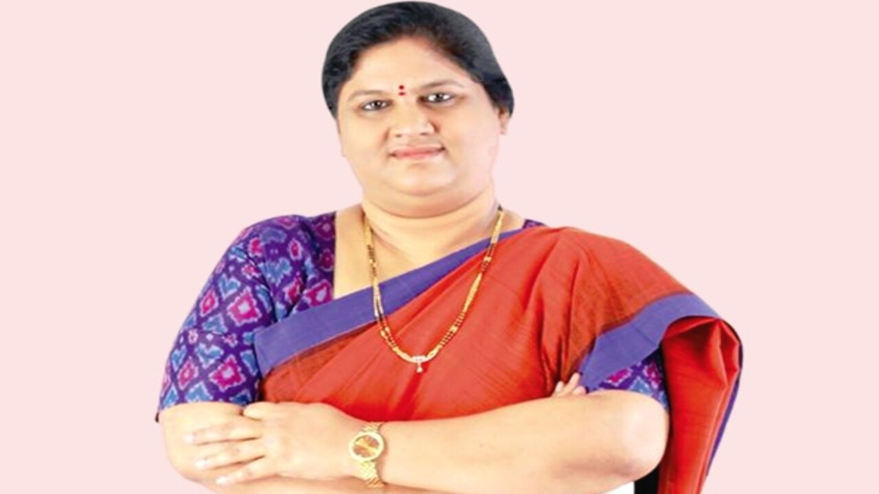 Ex MP Kothapalli Geetha : అర‌కు మాజీ ఎంపీ కొత్త‌ప‌ల్లి గీత అరెస్ట్‌