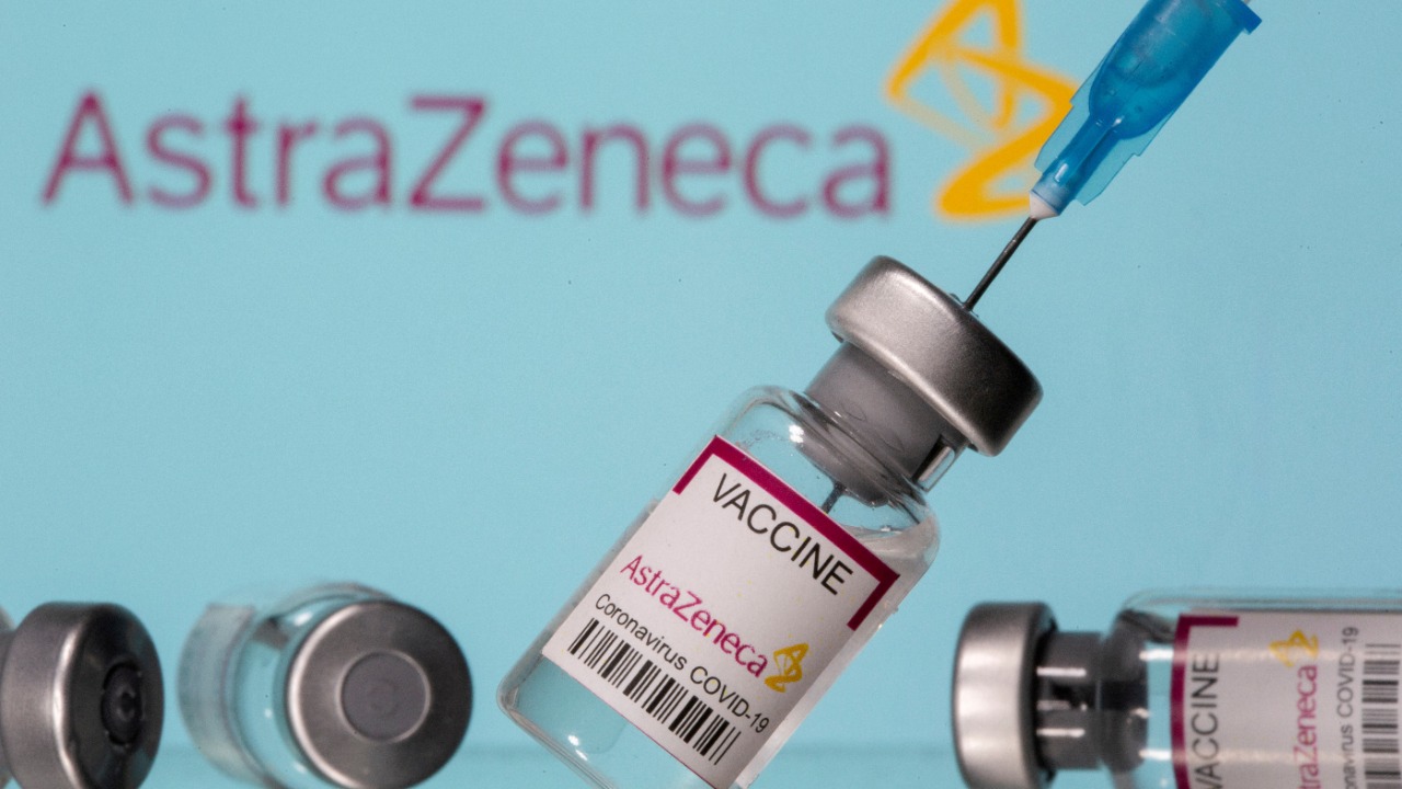 Astrazeneca COVID Vaccine: ఆస్ట్రాజెనెకా కోవిడ్ వ్యాక్సిన్ ప్రమాదకరం..!