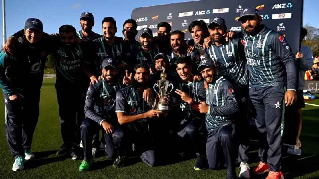 New Zealand vs Pakistan: ఫైనల్లో ఓడిన కివీస్‌… పాక్‌దే ట్రై సిరీస్.!