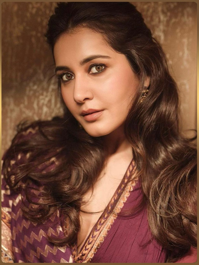 Raashi Khanna looks gorgeus in maroon
