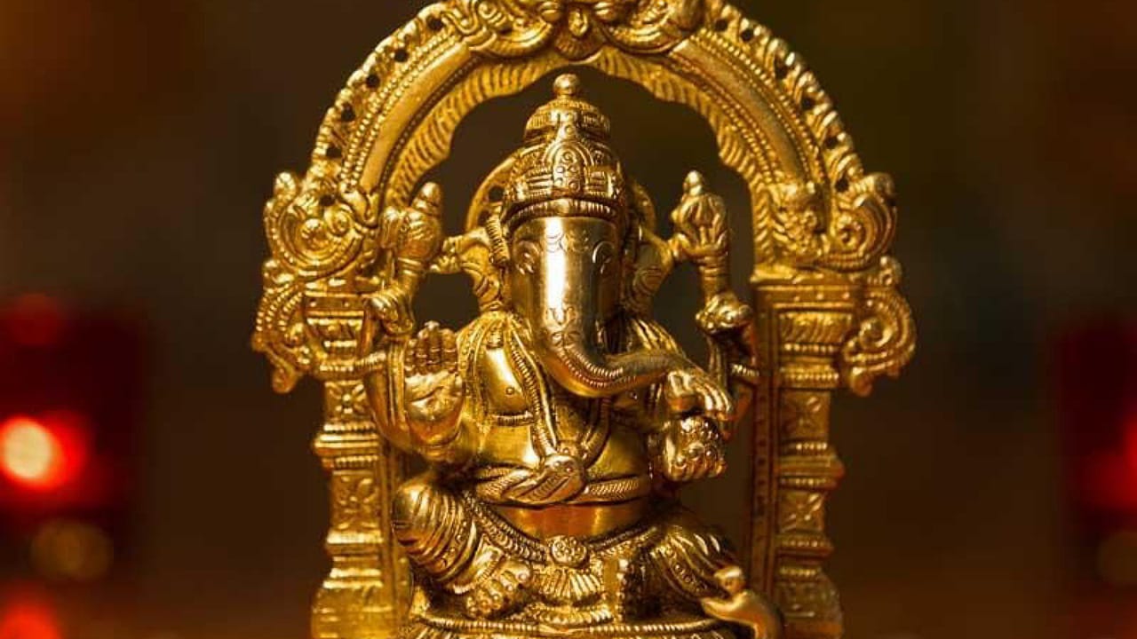 Ganesh Idol: ఇంట్లో వినాయక విగ్రహం ఉంటే ఏం జరుగుతుంది.. ఎలాంటి పూజలు చేయాలో తెలుసా?