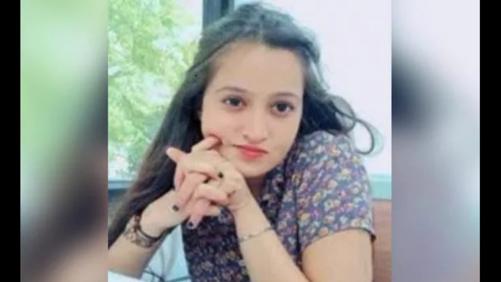 Cropped (4)