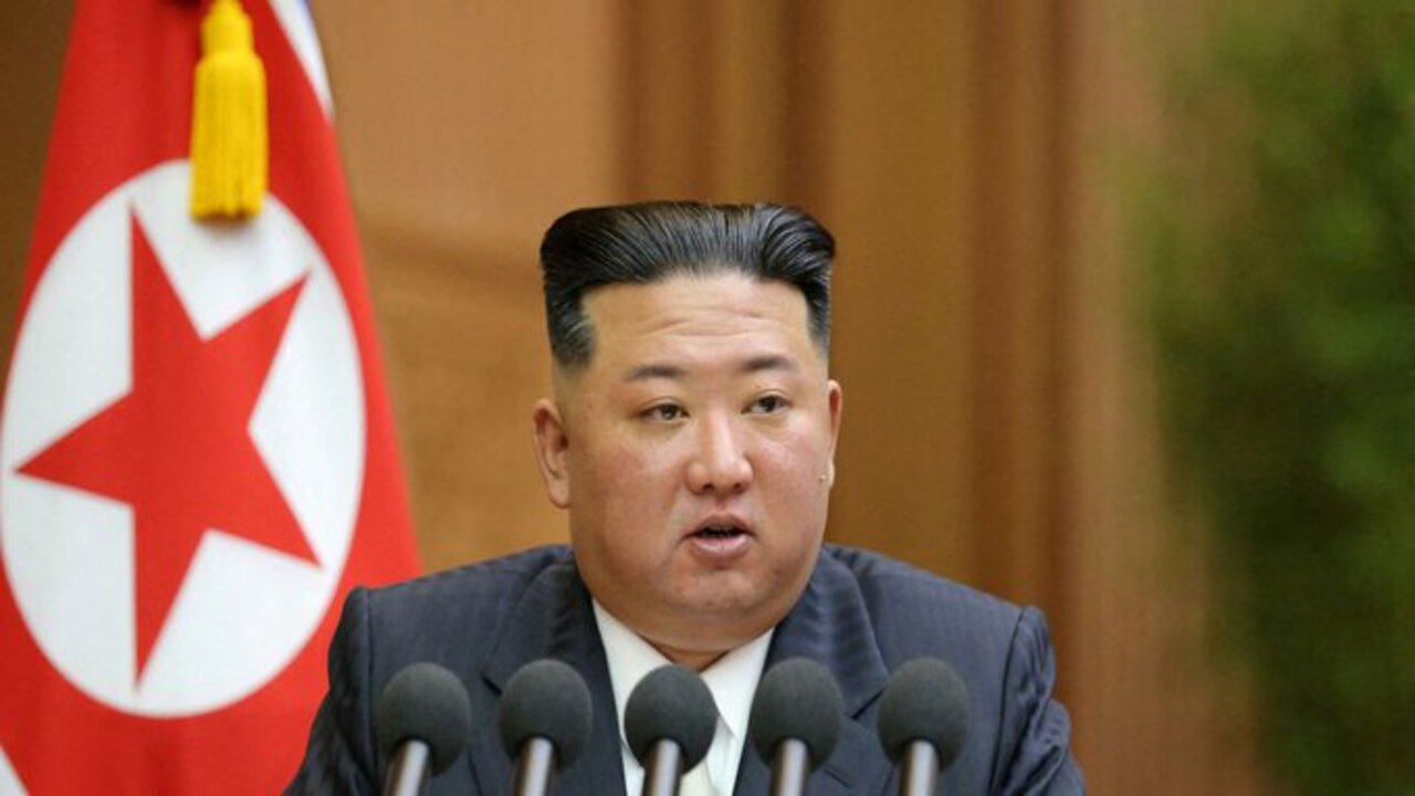 Kim Jong Un : రాజ్యాంగం మార్చేయండి.. ‘నంబర్ 1 శత్రుదేశం’పై సవరణ చేర్చండి : కిమ్