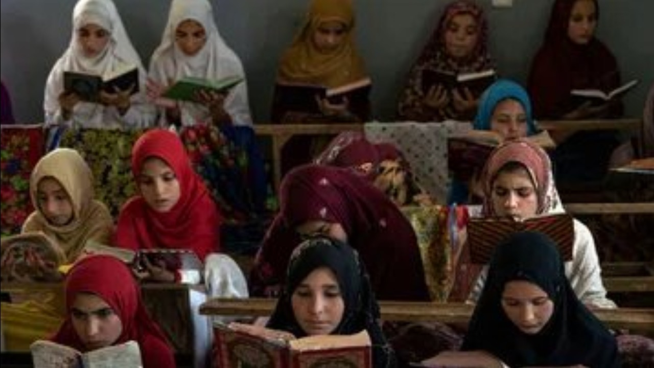 Taliban bans women from universities: ఆఫ్ఘన్ యువతులపై మరో నిషేధం.. ఏంటంటే..?