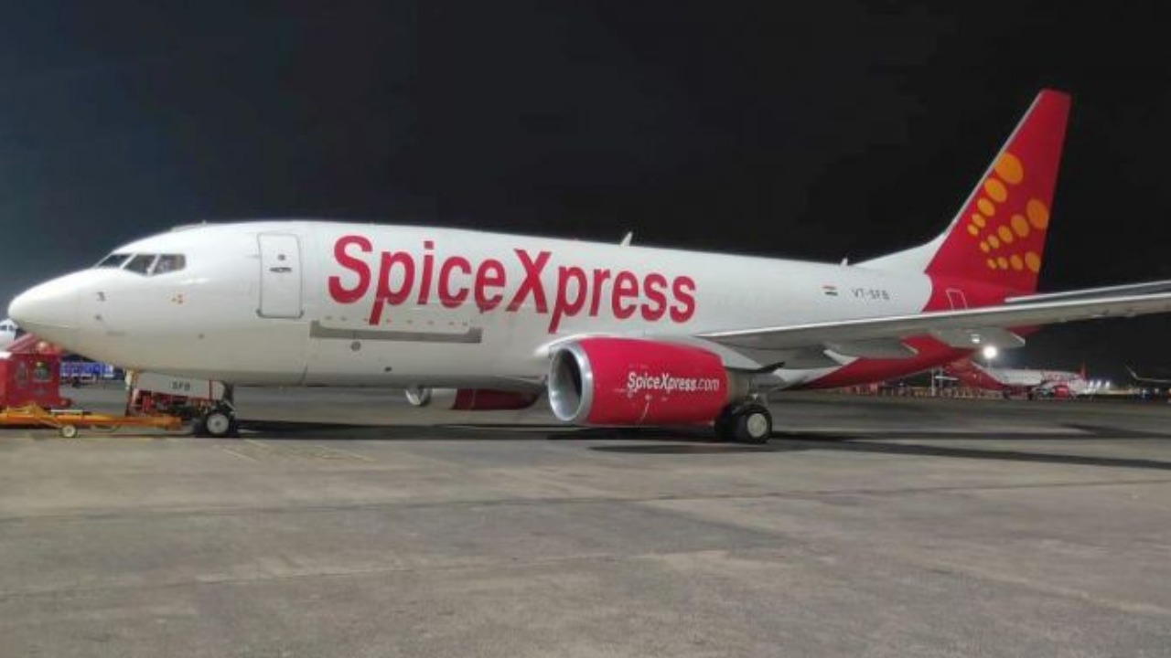 SpiceJet Emergency Landing: స్పైస్‌ జెట్‌ ఎమర్జెన్సీ ల్యాండింగ్‌.. విమానంలో 197 మంది ప్రయాణికులు