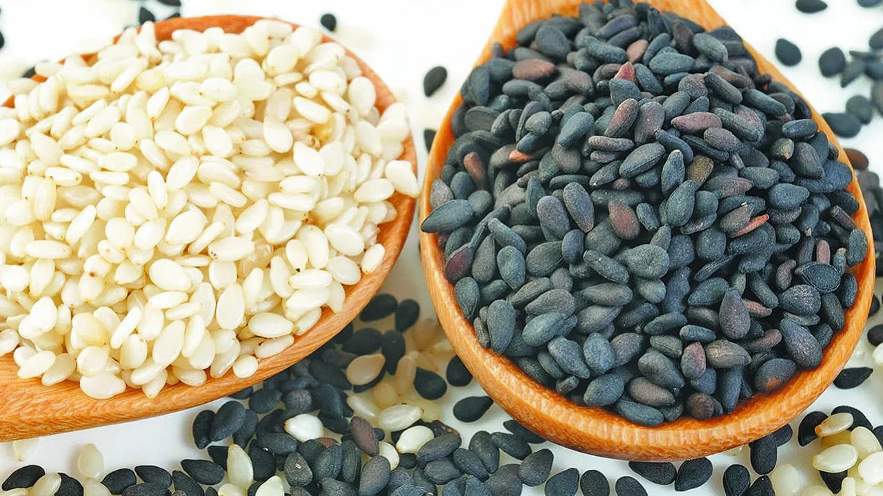 Sesame Seeds – Periods : పీరియడ్స్ రెగ్యులర్ కావాలంటే ఇవి తినండి !