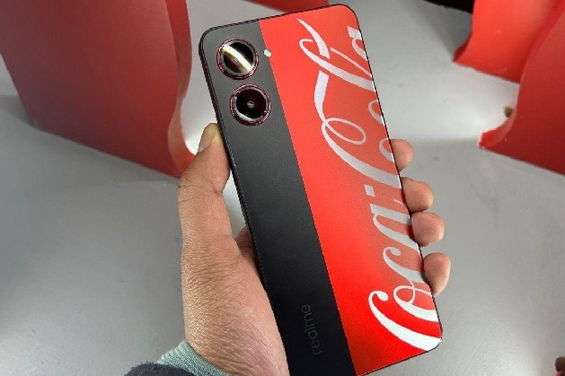Realme Coca Cola Edition: కోకాకోలా డిజైన్ తో రియల్ మీ ఫోన్ విడుదల!