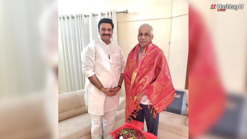 Raghurama krishnan Raju met the new Governor of AP..!