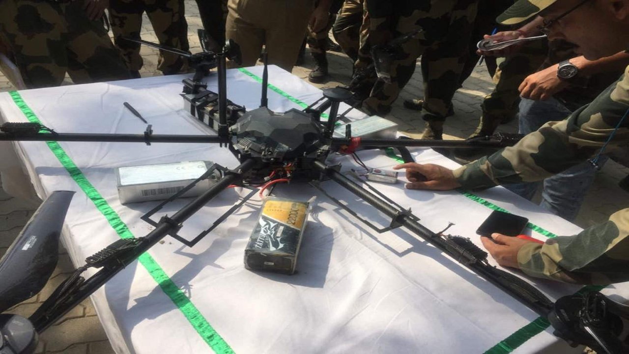 Drone Shot Down: డ్రోన్ ను కాల్చివేసిన భద్రతా బలగాలు.. ఆయుధాలు స్వాధీనం