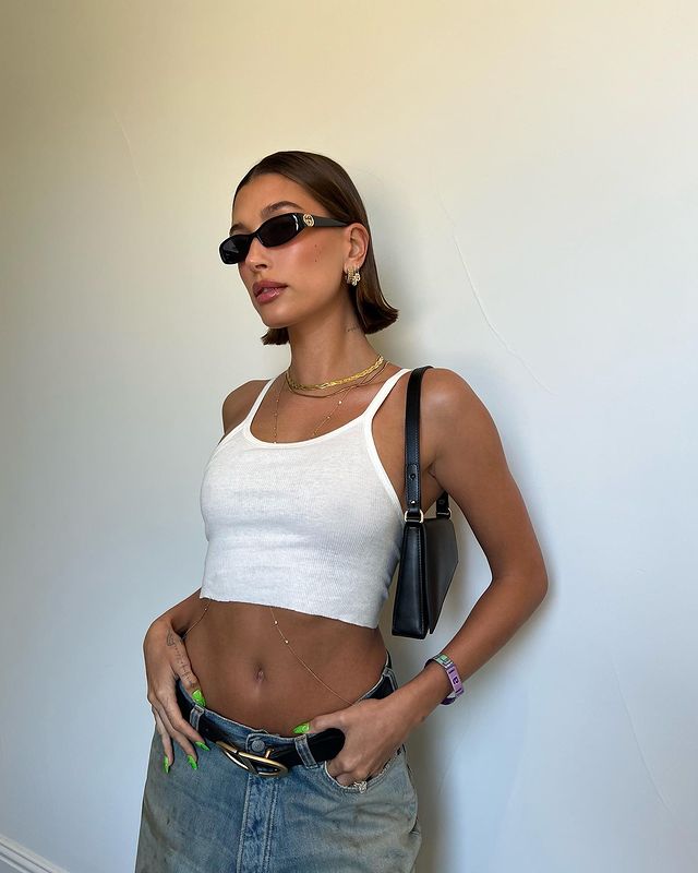 Hailey Rhode Baldwin Bieber In White Bikini (2)