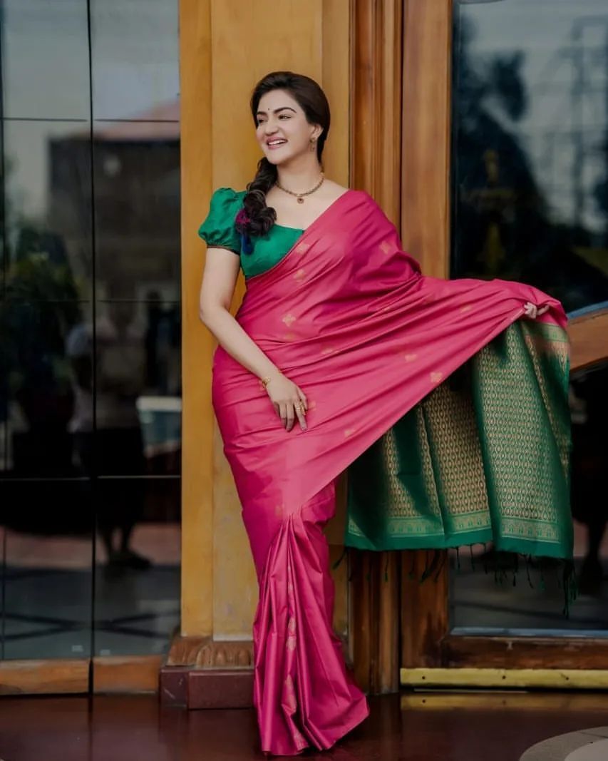 Honey Rose (16) Honey Rose (16)