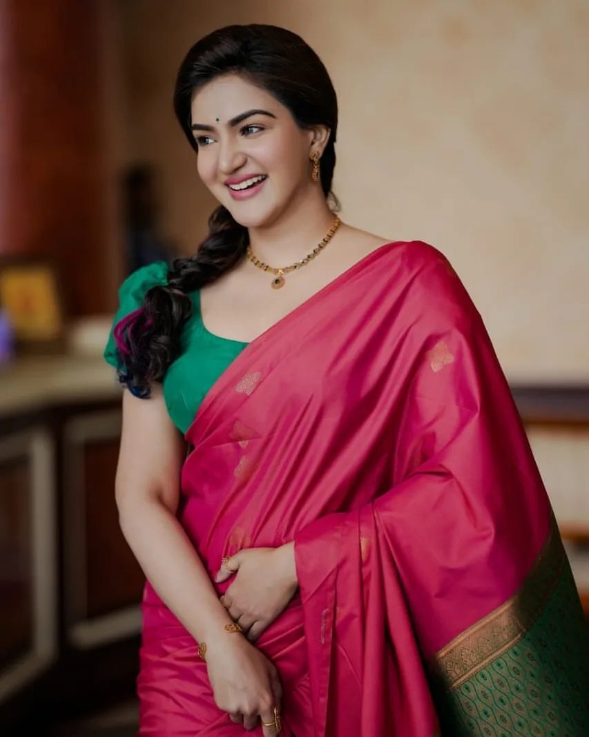 Honey Rose (19) Honey Rose (19)