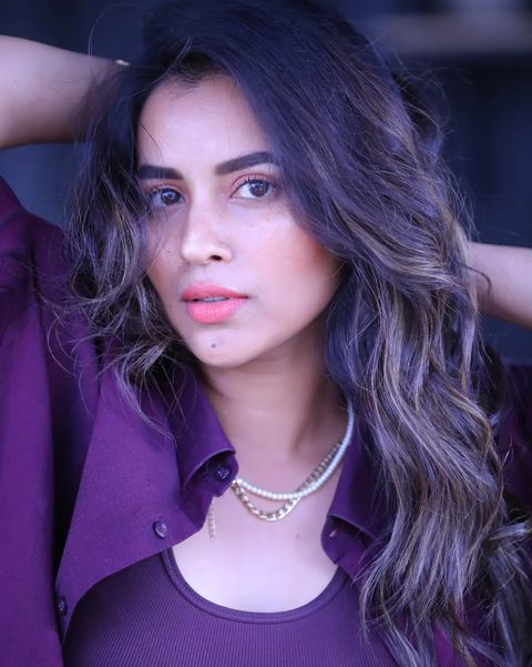 Komalee Prasaad (18) Komalee Prasaad (18)