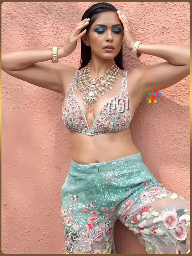 Mrunal (6) Mrunal (6)
