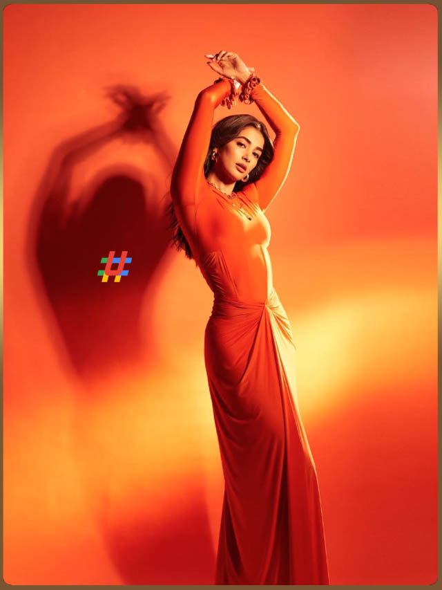 Pooja (2) Pooja (2)