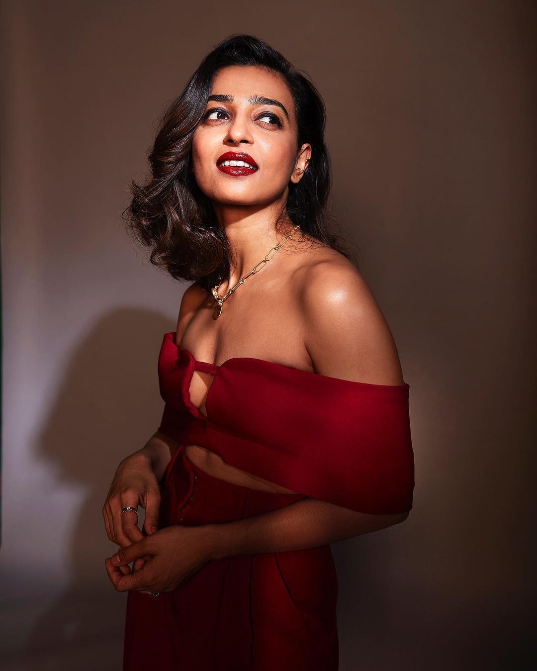 Radhika Apte (2) Radhika Apte (2)