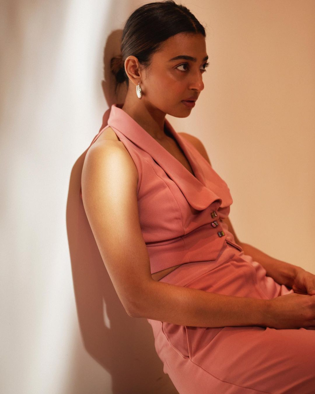 Radhika Apte (22) Radhika Apte (22)