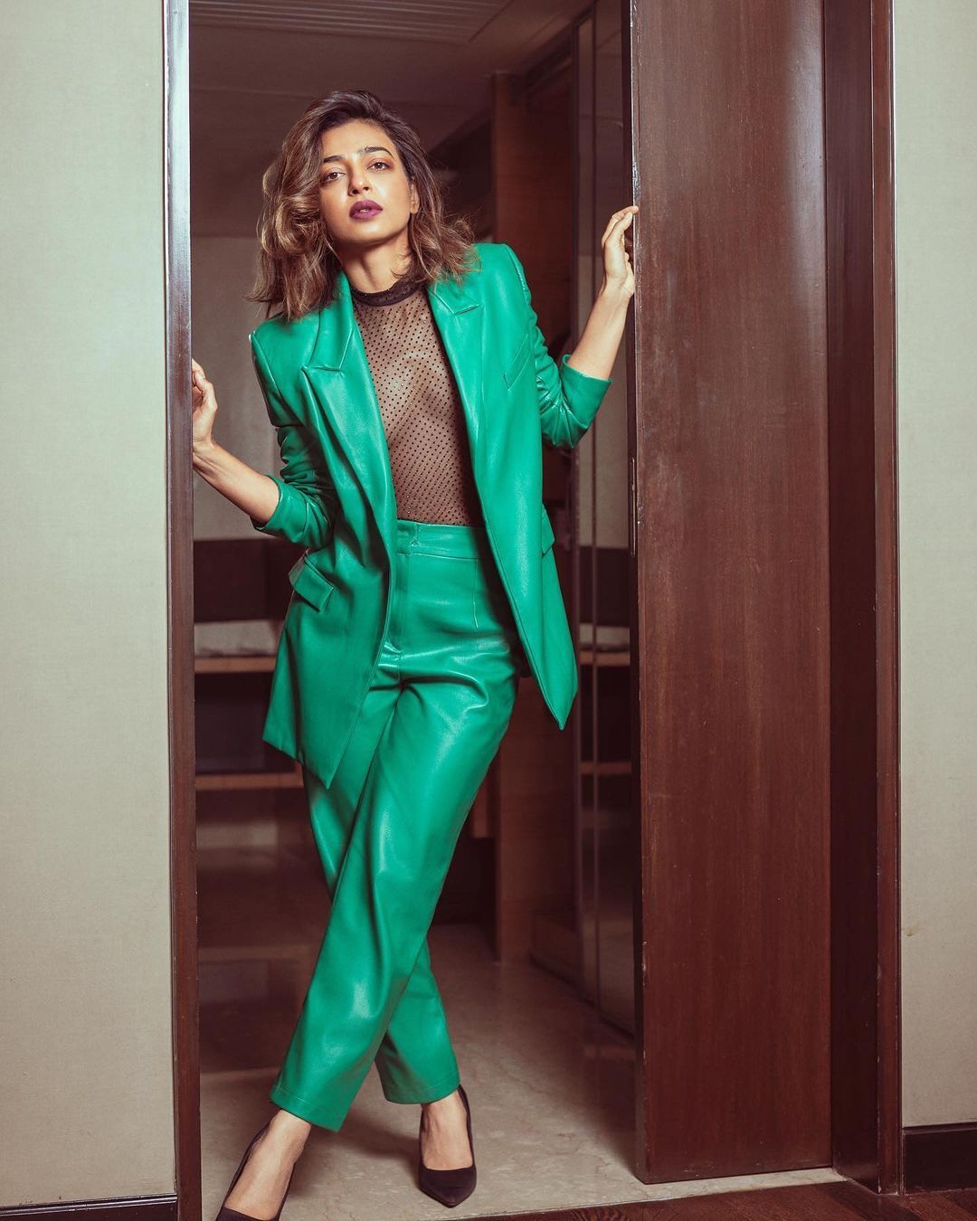 Radhika Apte (26) Radhika Apte (26)