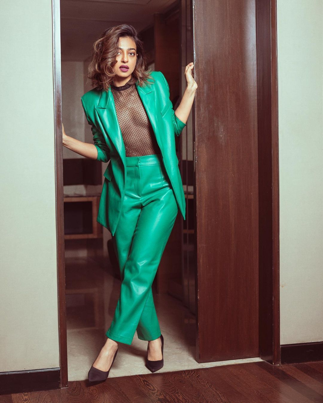Radhika Apte (27) Radhika Apte (27)