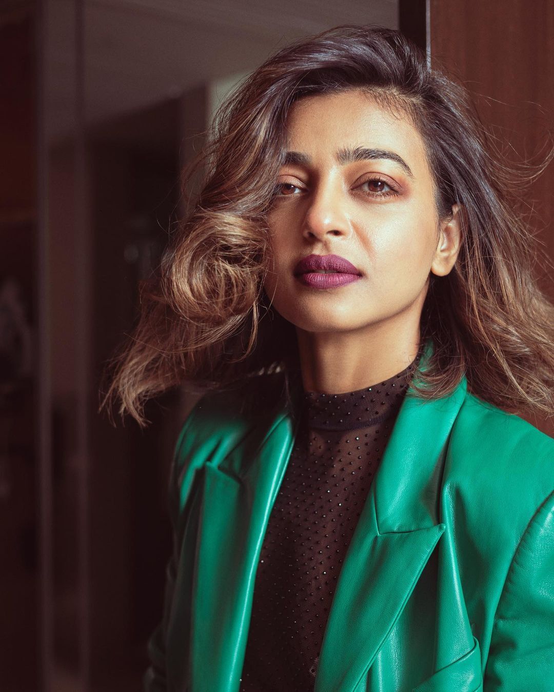 Radhika Apte (28) Radhika Apte (28)
