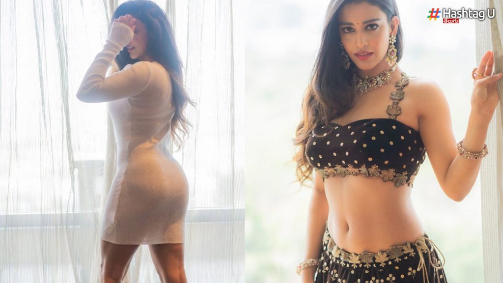 Ravanasura Heroine Daksha Nagarkar Kills With Hot Shots! If You Look At The Beauty Of The Navel, That's It..
