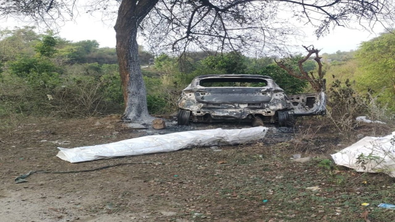 Burnt Alive: తిరుపతిలో దారుణం.. కారుపై పెట్రోల్ పోసి నిప్పు.. ఓ వ్యక్తి సజీవ దహనం