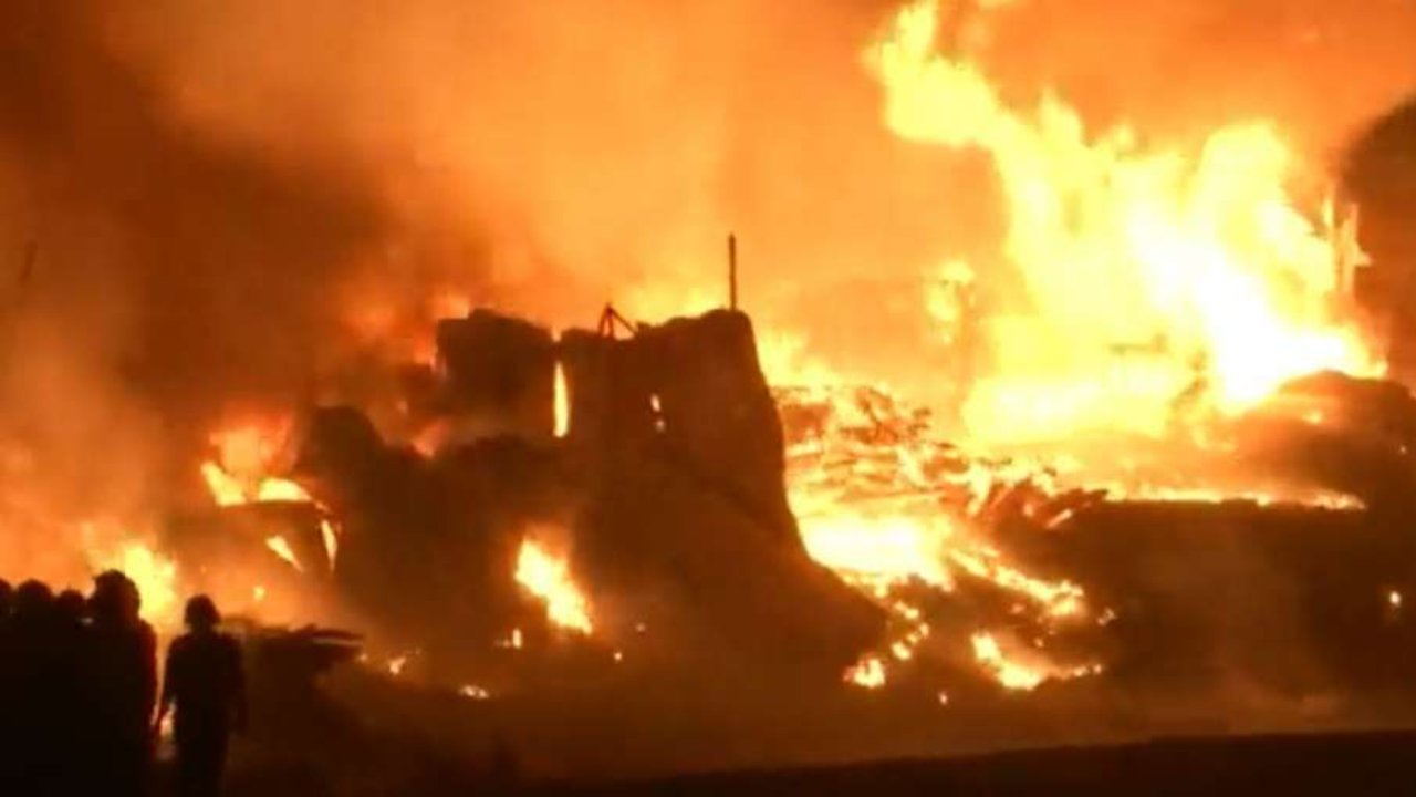 Mumbai Fire Accident: ముంబైలోని స్క్రాప్ గోదాములో భారీ అగ్నిప్రమాదం