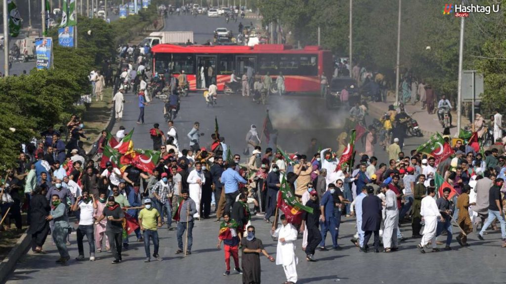 Imran Arrest Public Protest