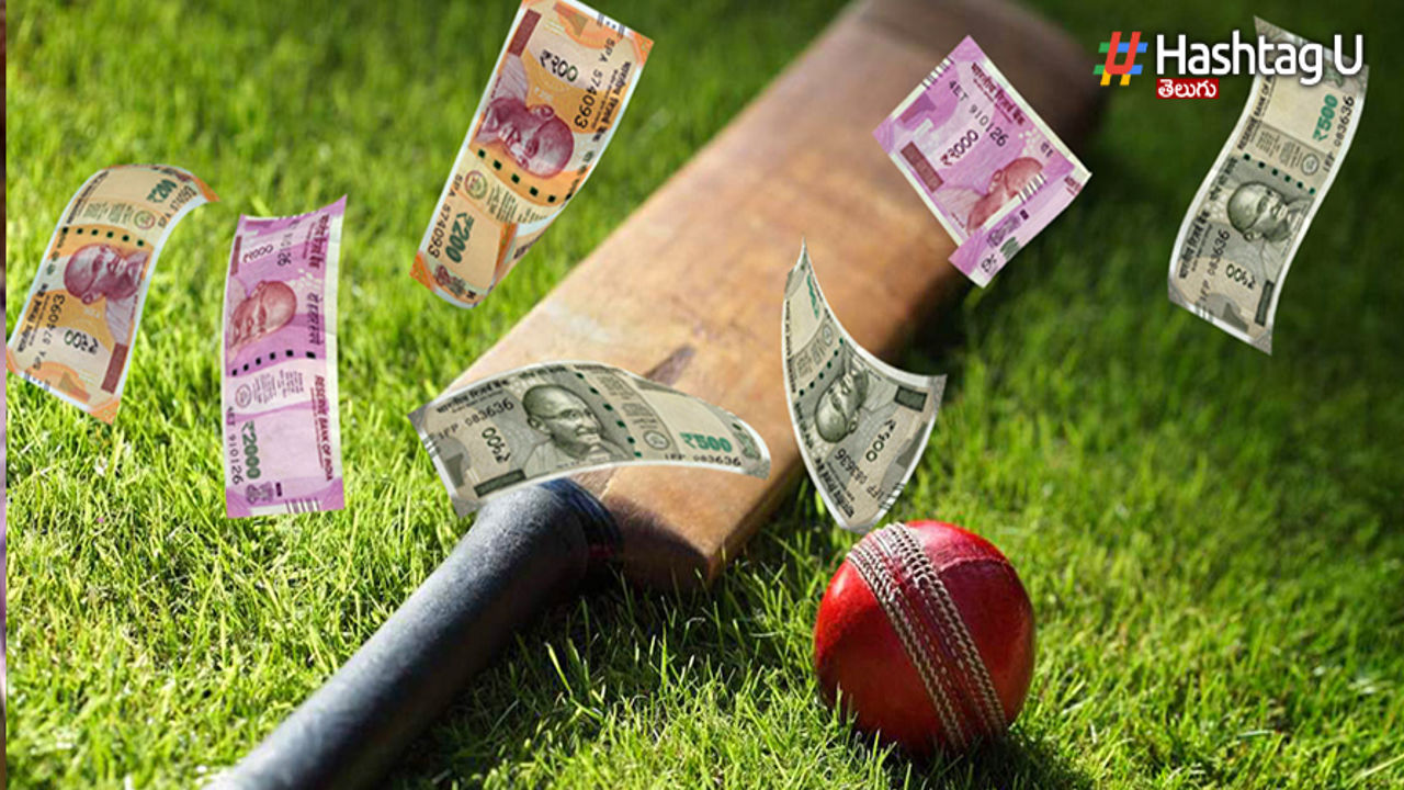 Cricket Betting : హైద‌రాబాద్‌లో ఆన్‌లైన్ క్రికెట్‌ బెట్టింగ్ నిర్వ‌హిస్తున్న ముఠా అరెస్ట్‌