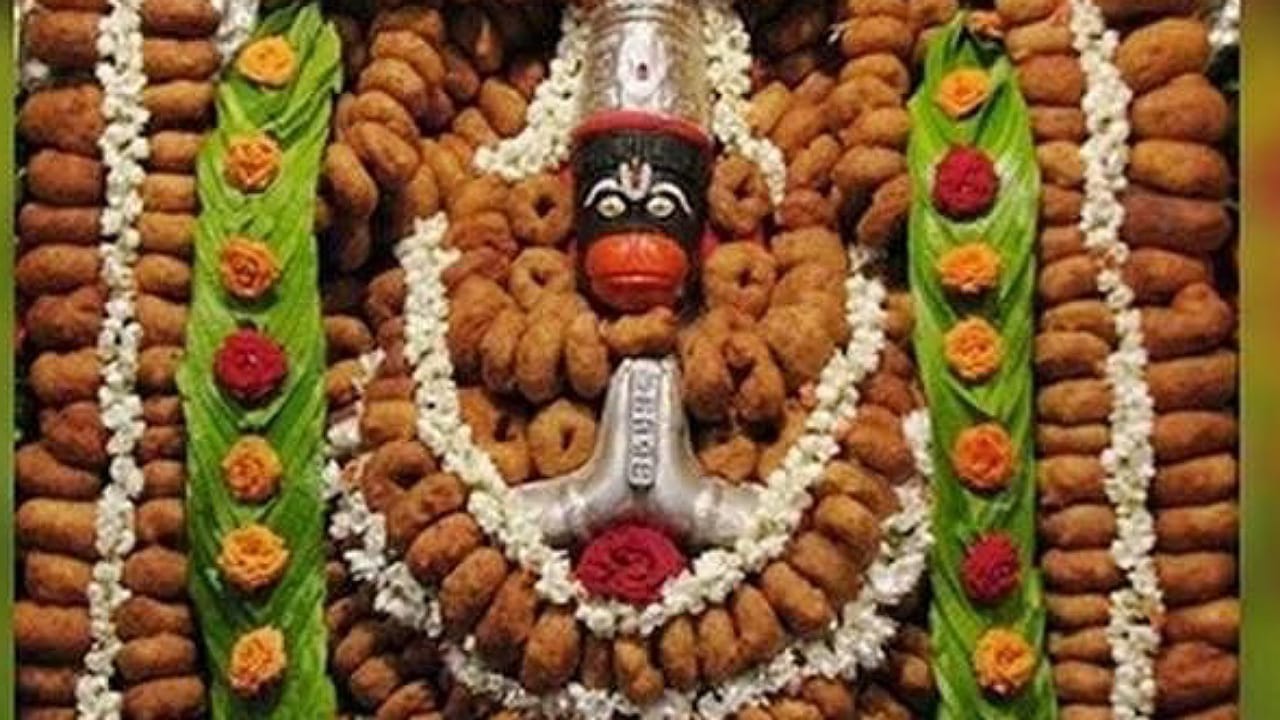 Hanuman: రాహు గ్రహదోషం ఉండకూడదు అంటే ఆంజనేయుడికి ఇవి సమర్పించాల్సిందే?