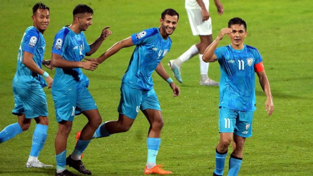 India Defeats Pakistan