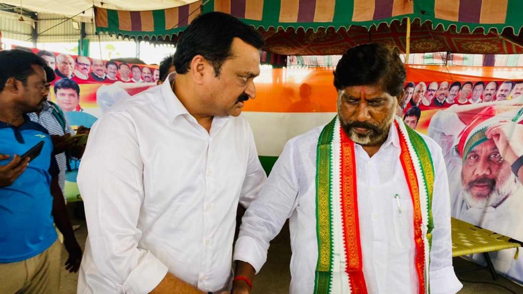 Bandla Ganesh joined in Bhatti Vikramarka Peoples March and supports to congress